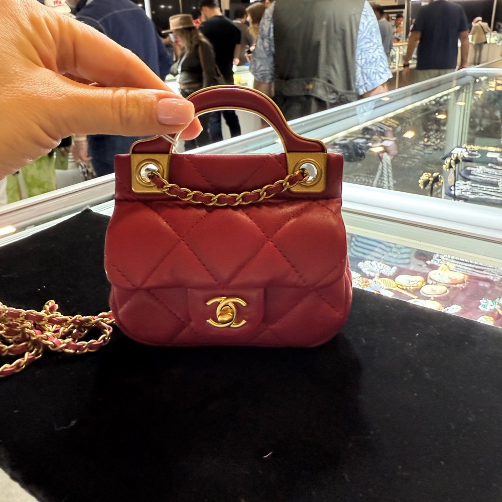 Chanel 21A Mini Flap Card Holder Crossbody Bag with Chain Handle in Pink